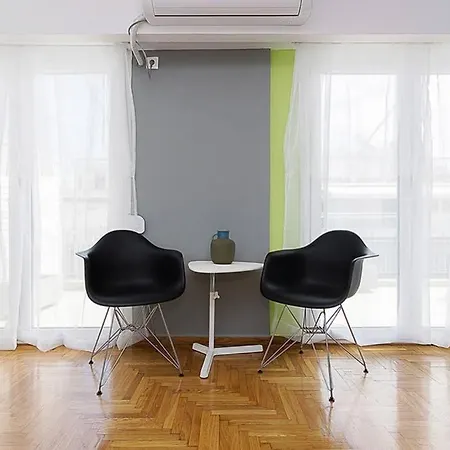 Apartment Brand New Stylish 2 Bedroom *