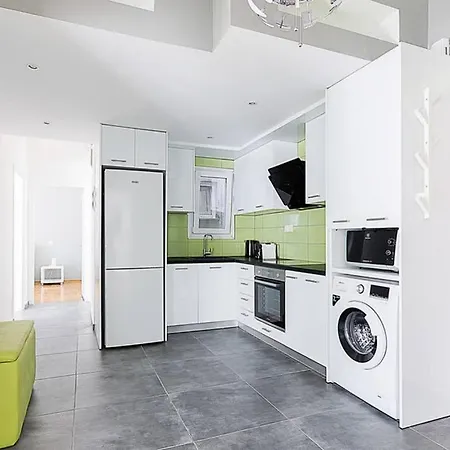 Brand New Stylish 2 Bedroom Athens