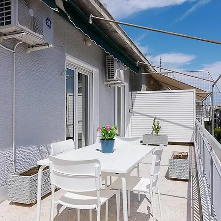 Brand New Stylish 2 Bedroom Athens