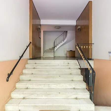 Apartment Brand New Stylish 2 Bedroom