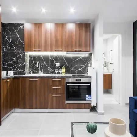 Lomvardou-stylish Flat Next To Ampelokipi Metro St Apartamento *