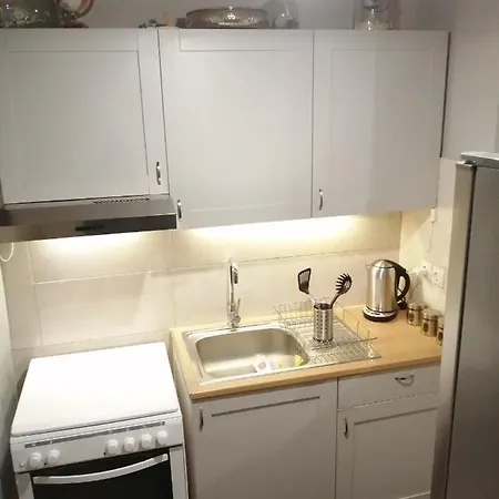 Comfortable Modern Entire House Near The Center Of Athens-blue Serenity Athen