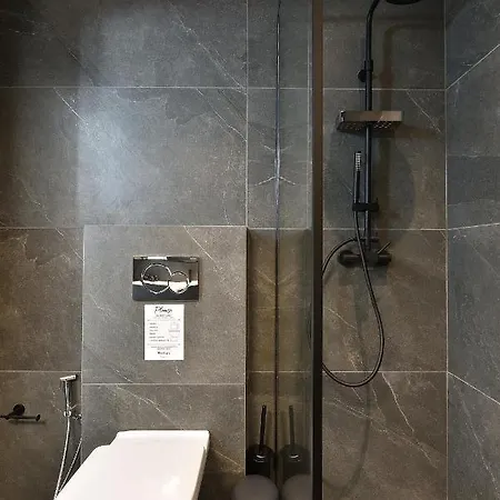 Phaedrus Living Center Luxury Flat Skoufa *