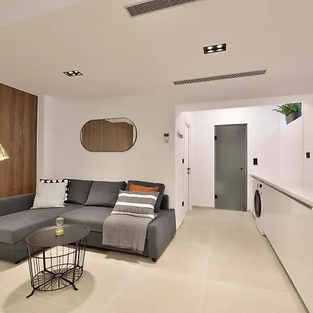 Apartment Phaedrus Living Center Luxury Flat Skoufa