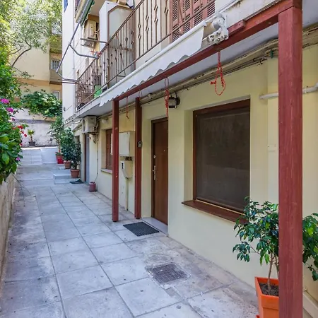 Διαμέρισμα Comfy Close To Floisvos Αθήνα