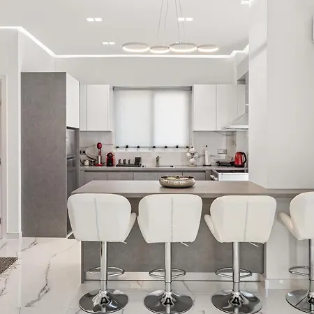 Apartment Billymare Glyfada
