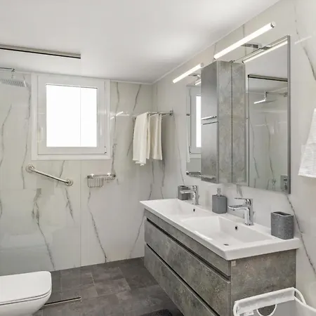 Apartment Billymare Glyfada