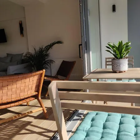 Sunny New Lovely 60 Meters From The Metro