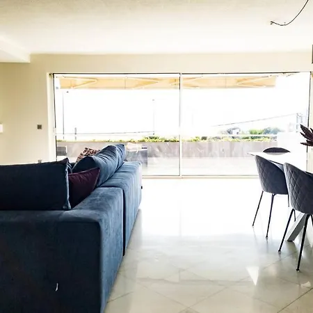 1, Kotzia Str. & Poseidonos Avenue, Alimos * Atene