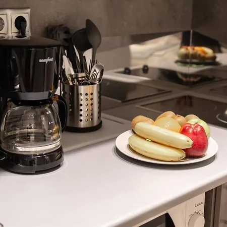Apartment A11 Pristine & Comfy Near Plaka & Parthenon *