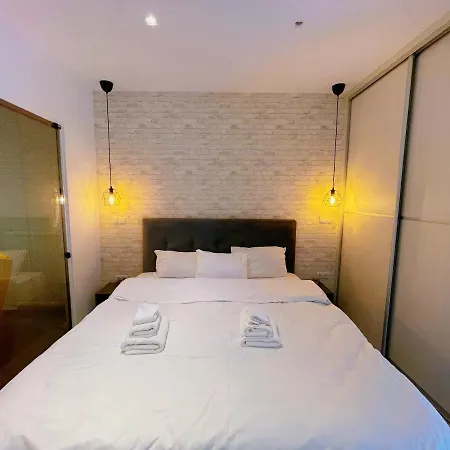 Lägenhet Wsd Hera Luxury Stylish 2bd With View Balcony Near Merto Aten