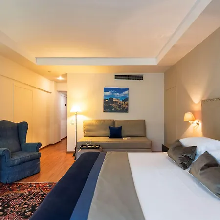 Hotel Western Embassy 4*