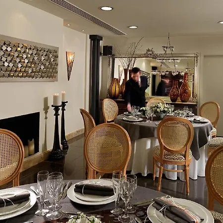 Western Embassy Hotel 4*