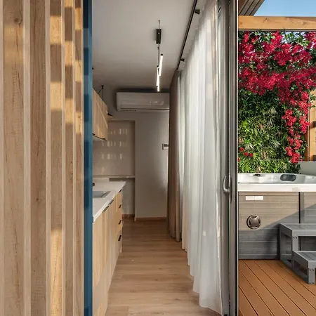 Ethereal Athεns Aparthotel *