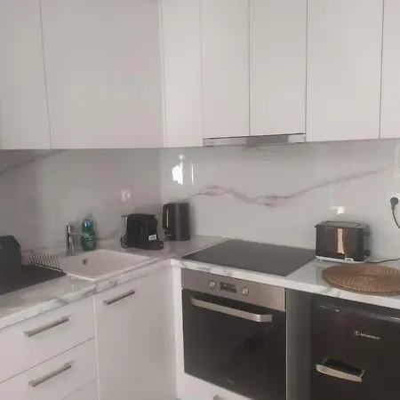 With Amenities In Kolonaki *