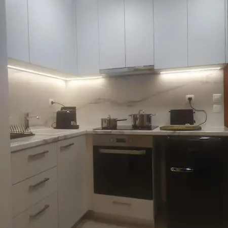 Apartment With Amenities In Kolonaki *