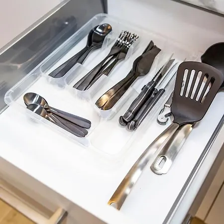 With Amenities In Kolonaki