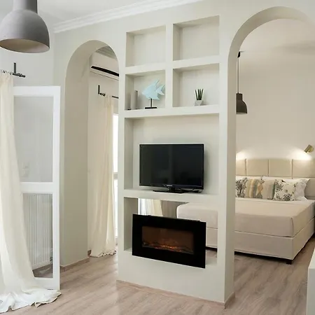 Romantic With Hot Tub Next To Acropolis Apartment Athens