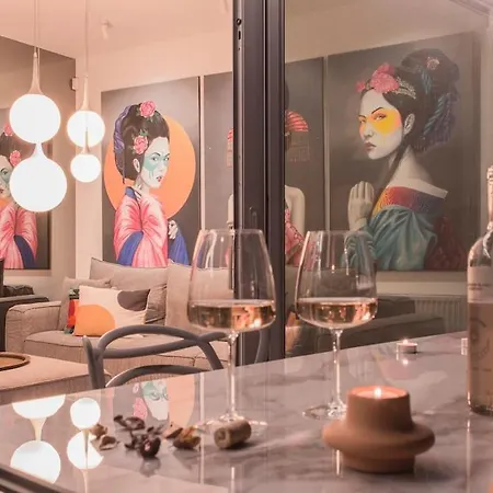 Luxury Acropolis View Apartment-living Stone Black Pearl *