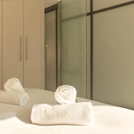 Apartment Luxury With Parking-living Stone Silver