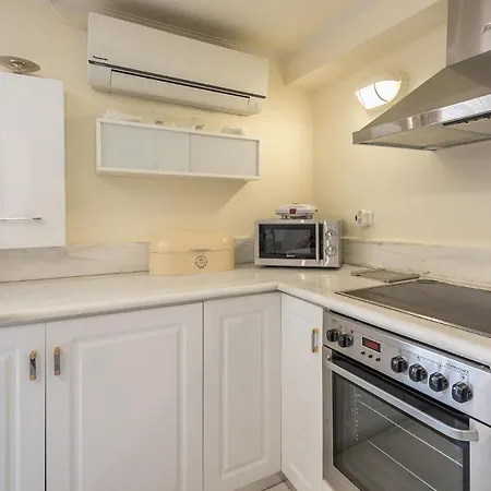 Acropolis View Oasis@city Center Apartment *