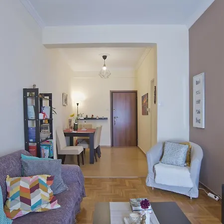 Apartment Andromaxi Near Snfcc