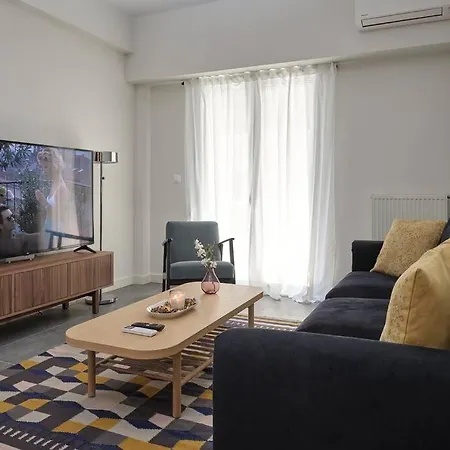 Апартаменты Chic With Comforts In The Heart Of Athens! *