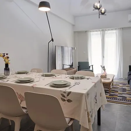 Chic With Comforts In The Heart Of Athens! * Афины