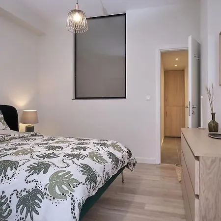 Апартаменты Chic With Comforts In The Heart Of Athens!