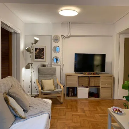 Chic Urban Living: In Acropolis-koukaki Athens