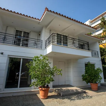 Luxury 3-bedroom House In Glyfada Apartment Athens
