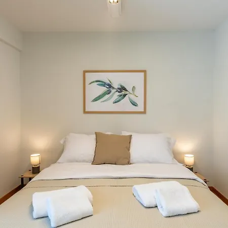 Luxury 3-bedroom House In Glyfada