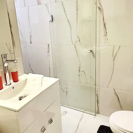 Atelier, An Athenian Apartamento *