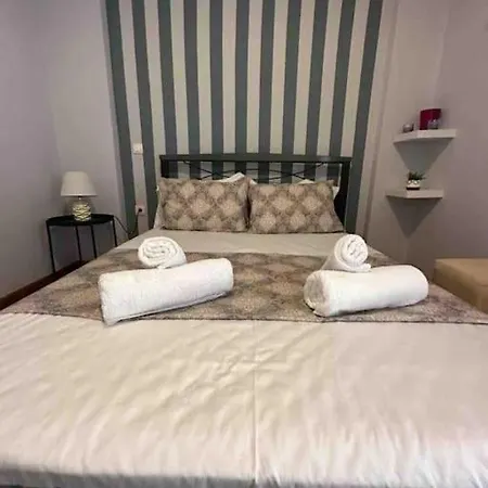Frankie's House Apartment