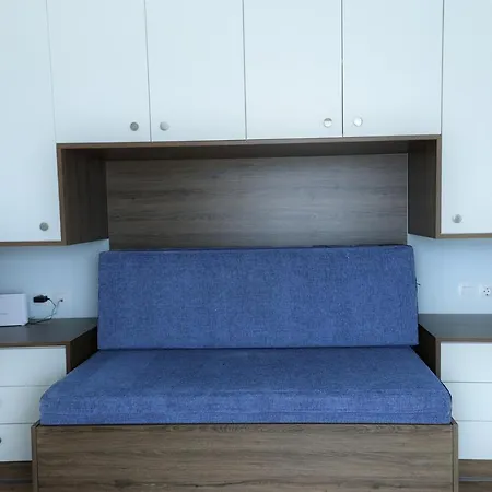 Liv - View And The In Apartment