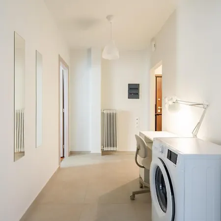 Theia 1-bedroom In Apartment *
