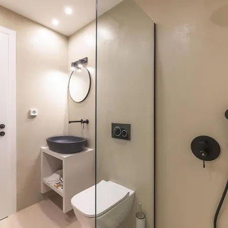 Large 2bedroom, 2bathroom Flat With Dining Space & Free Parking Apartment Athen