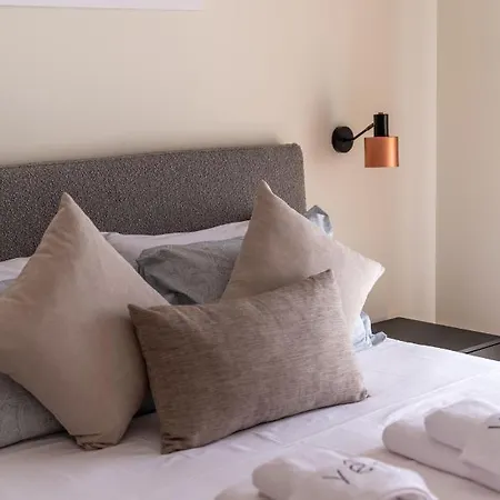 Large 2bedroom, 2bathroom Flat With Dining Space & Free Parking Athen