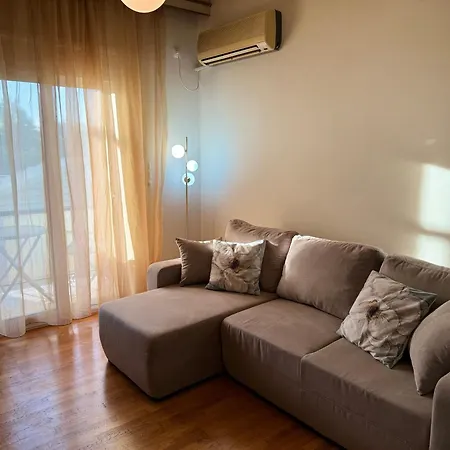 Cozy With Acropolis View Apartament *