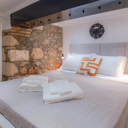 Delenco Trio Apartmán *