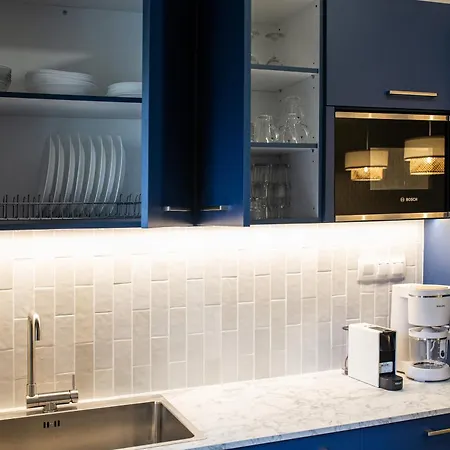 Digital Nomad Friendly & Premier In Plaka Apartamento *