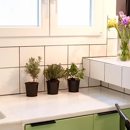 Marilora's House. Charming Urban Retreat * Athens