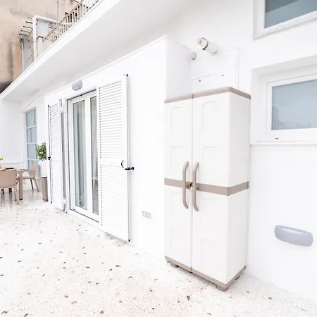 Apartment Marilora's House. Charming Urban Retreat *
