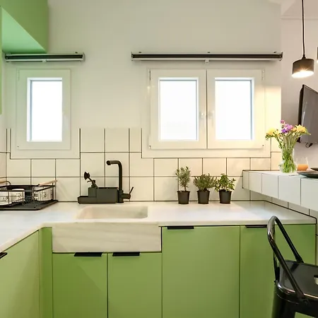 Marilora's House. Charming Urban Retreat