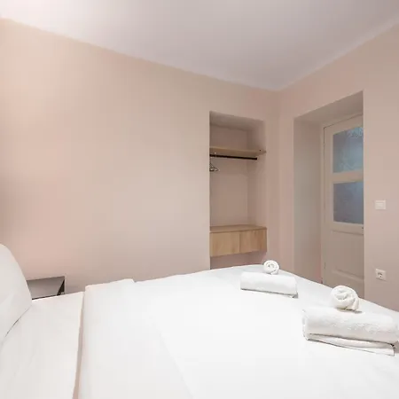 Appartamento Center Retreat: Modern Two Bedroom