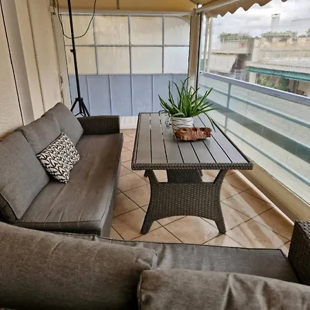 Pnika 3 *