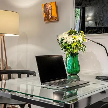 Modern Two-bedroom In Kolonaki, Peridot - Homes Athens