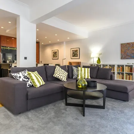 Apartment Modern Two-bedroom In Kolonaki, Peridot - Homes Athens
