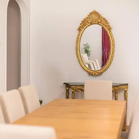 Divas One Paradise Apartment *