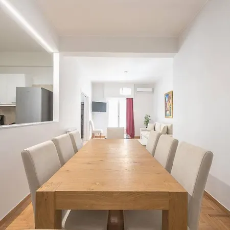 Divas One Paradise Apartment Athens